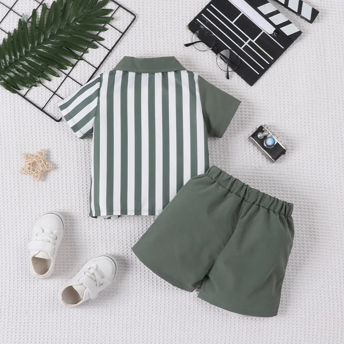 2-piece set of fashionable and casual solid color splicing short sleeved shirt top and shorts for baby boys, summer Majesty Me