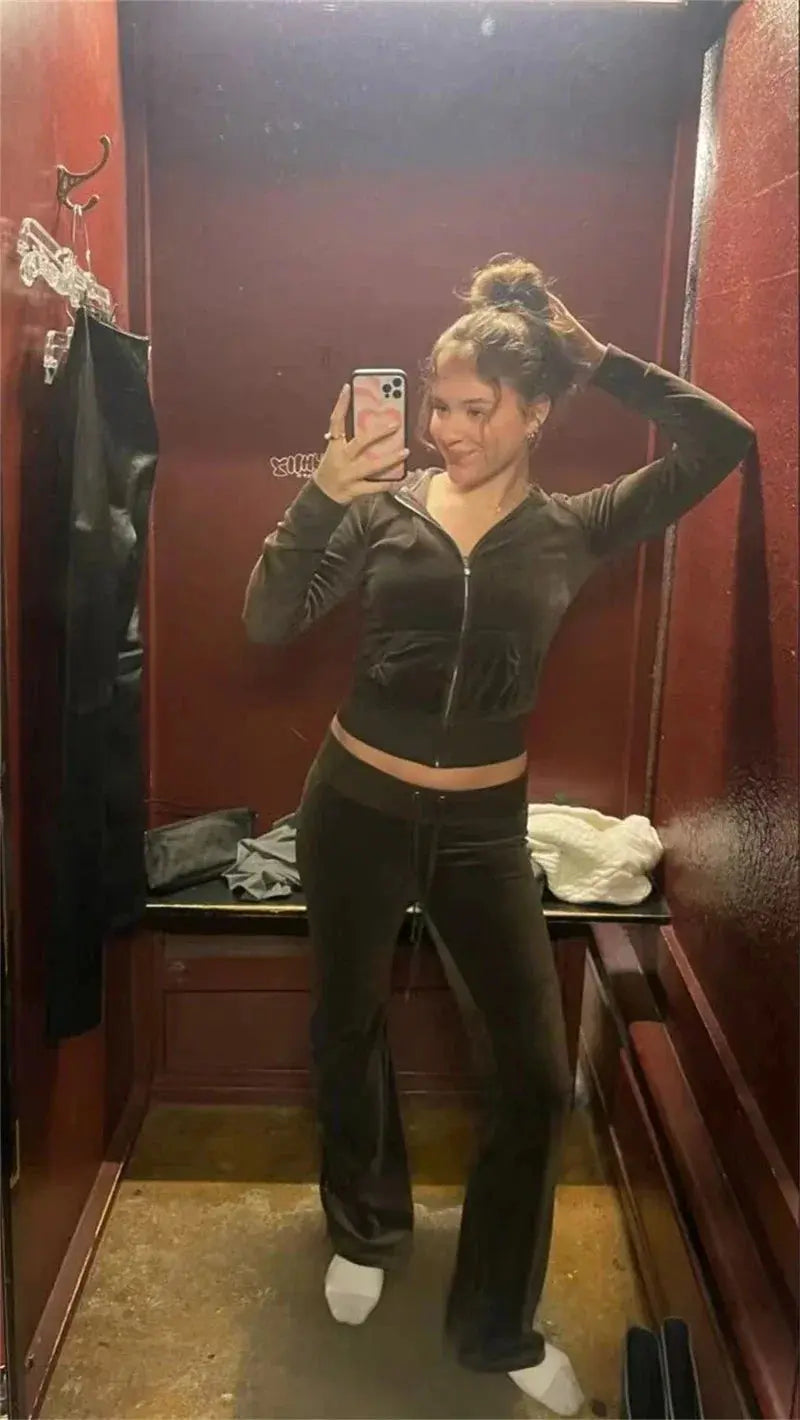 Jay Cee Velvet Crown Tracksuit – 2025 Spring Fall Women’s 2-Piece Set | Elegant Velour Sweatsuit with Royal Detailing Majesty Me