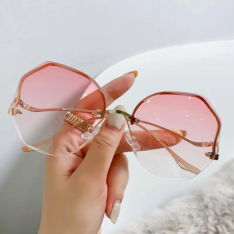 Rimless Sunglasses Women Metal Female Vintage Ladies Stylish Design Oversized Square Sun Glasses UV400 Majesty Me