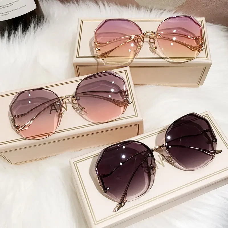 Rimless Sunglasses Women Metal Female Vintage Ladies Stylish Design Oversized Square Sun Glasses UV400 Majesty Me