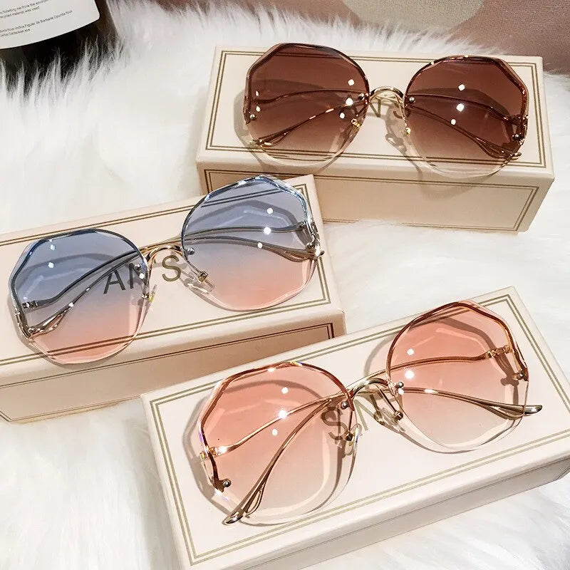 Rimless Sunglasses Women Metal Female Vintage Ladies Stylish Design Oversized Square Sun Glasses UV400 Majesty Me